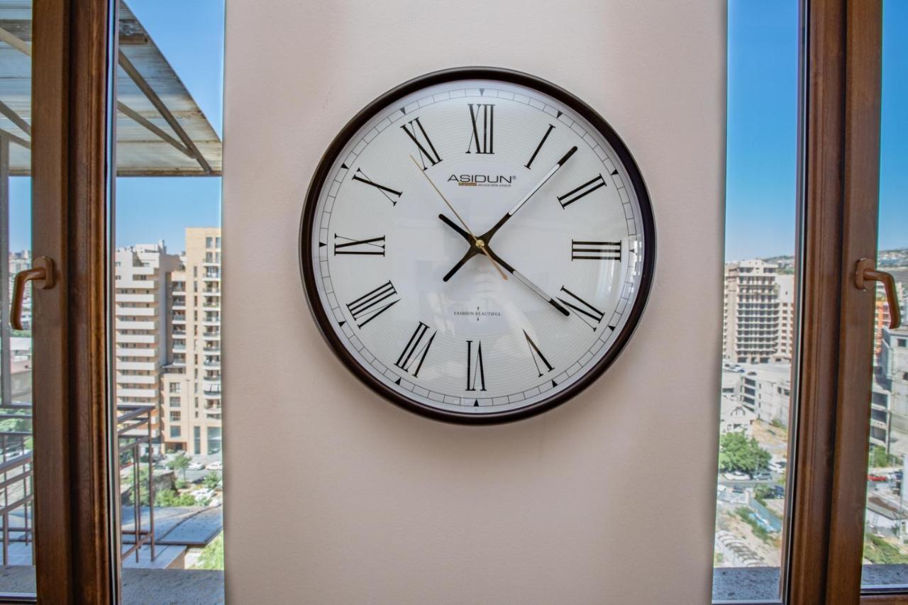 Stay Inn Apartments On Amiryan 4-6 耶烈万 外观 照片