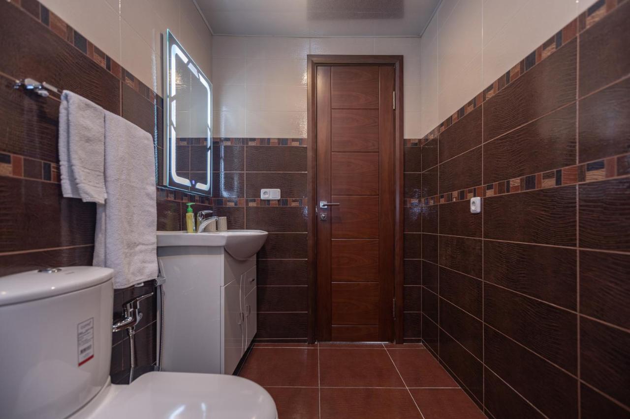 Stay Inn Apartments On Amiryan 4-6 耶烈万 外观 照片