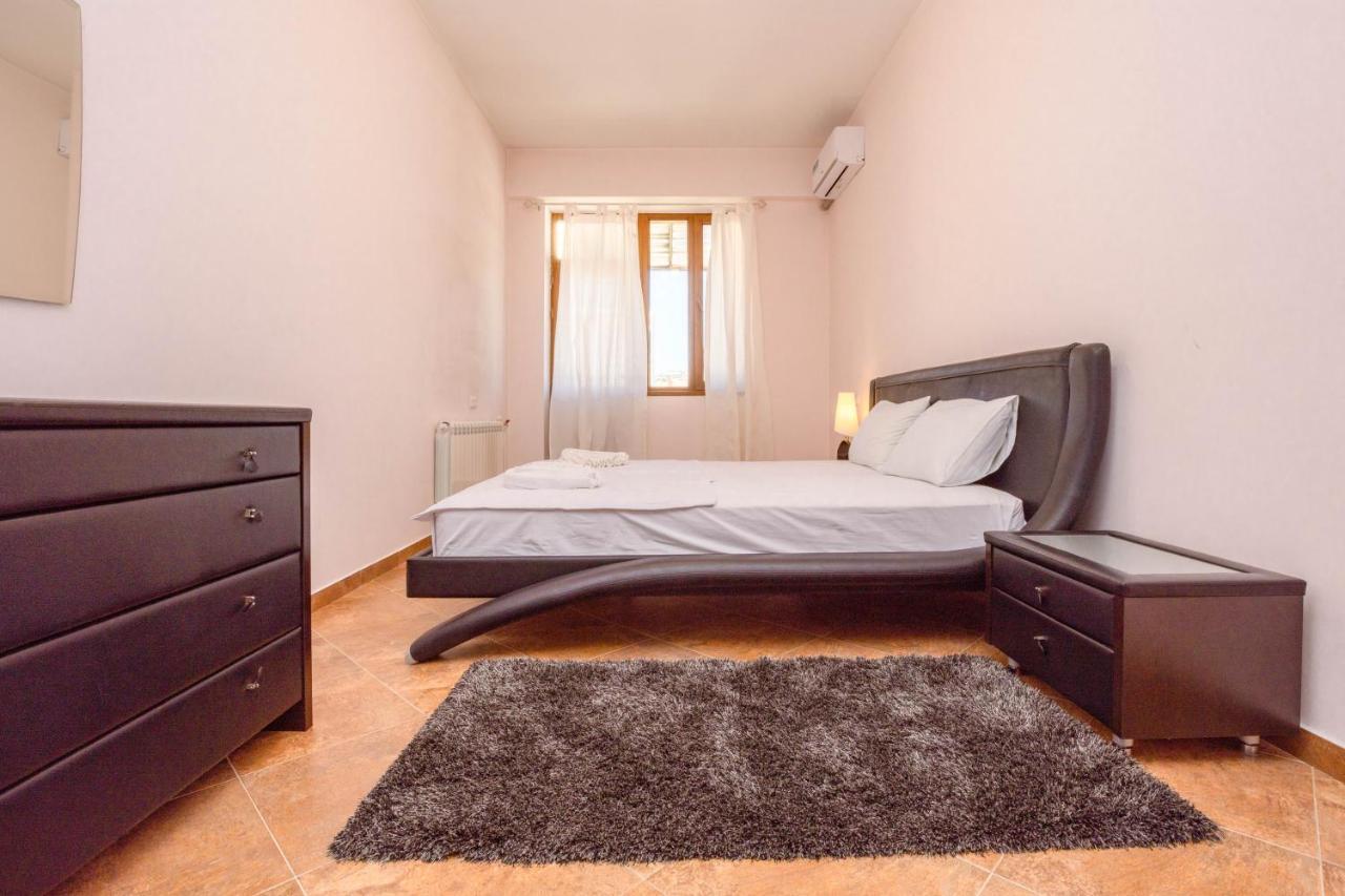 Stay Inn Apartments On Amiryan 4-6 耶烈万 外观 照片