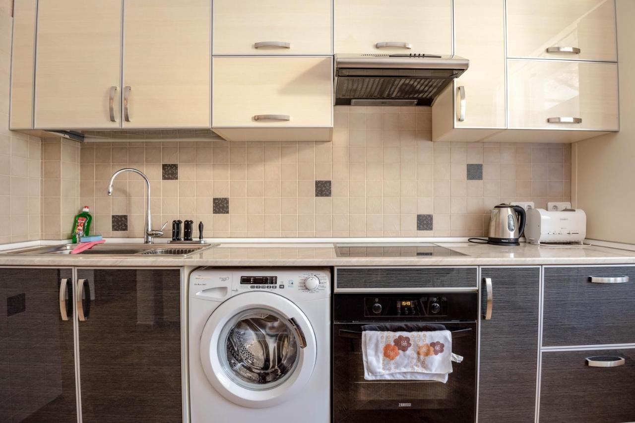 Stay Inn Apartments On Amiryan 4-6 耶烈万 外观 照片